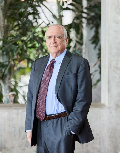 Enrique Bolaños INCAE