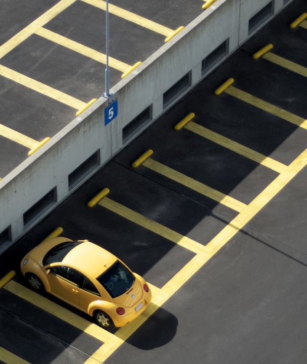 INCAE Campus servicio de parking privado en los alojamientos