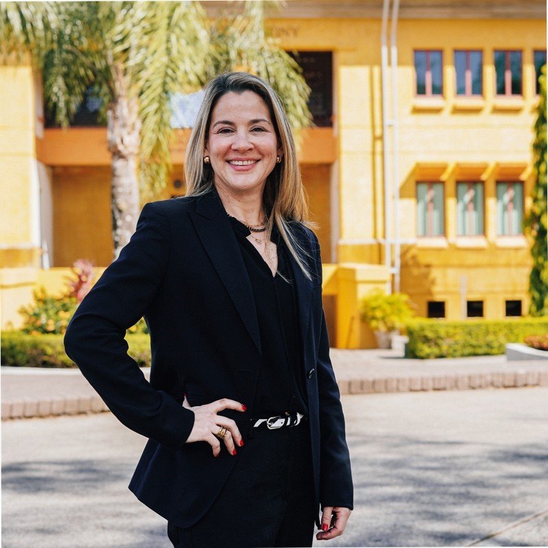 Alejandra_Loria_Relaciones_Corporativas