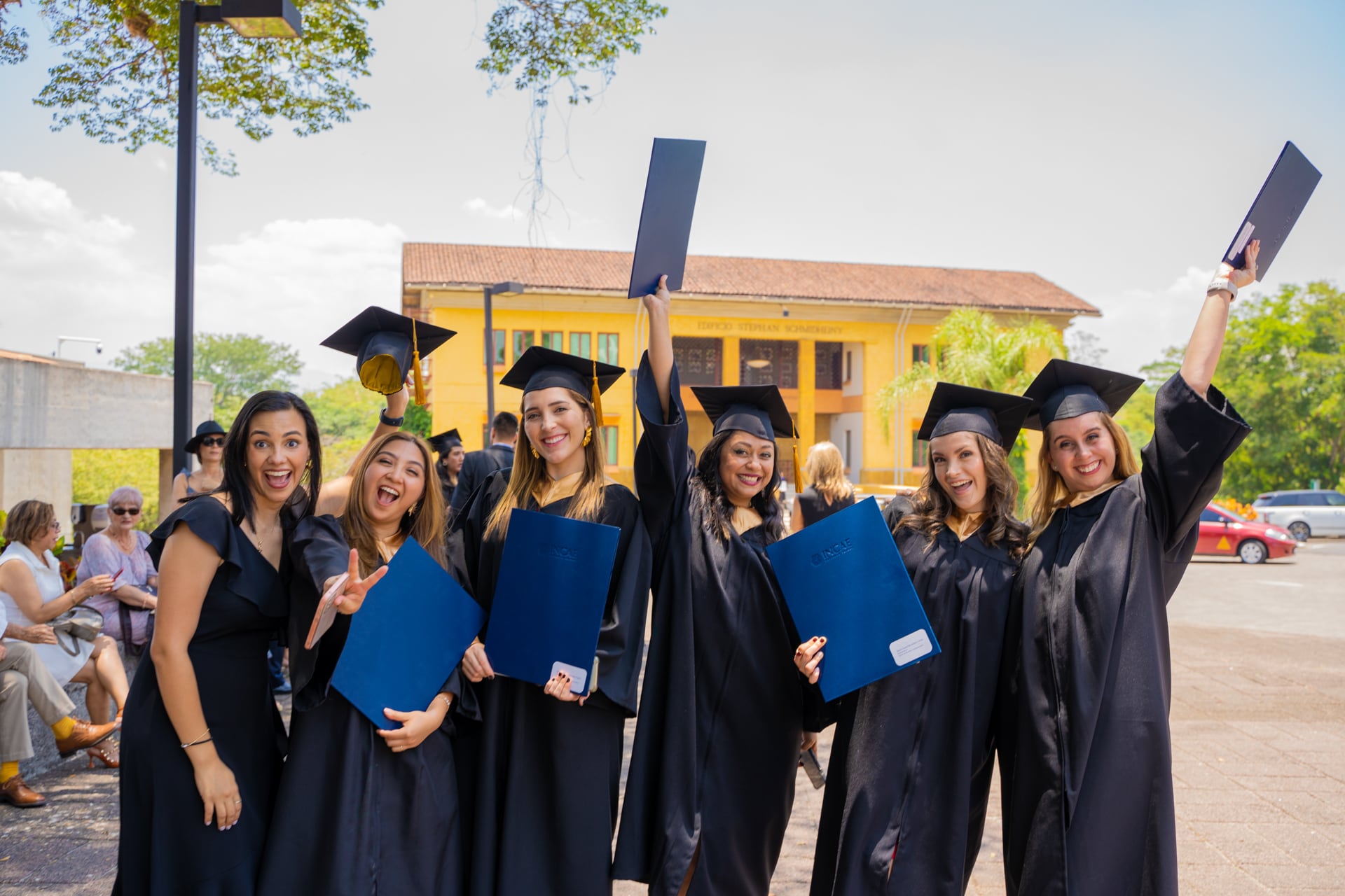 INCAE Graduación27-04-23-REDES SOCIALES-2471